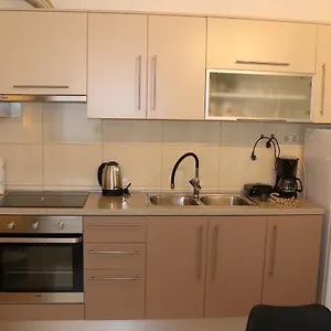 Kikaso - Near Mall Of Split, Free Parking Apartman