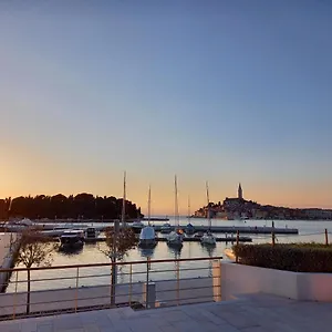 https://studio-apartman-rovinj.in-istria.net